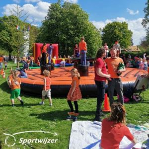 Sweeper huren + 1 begeleider